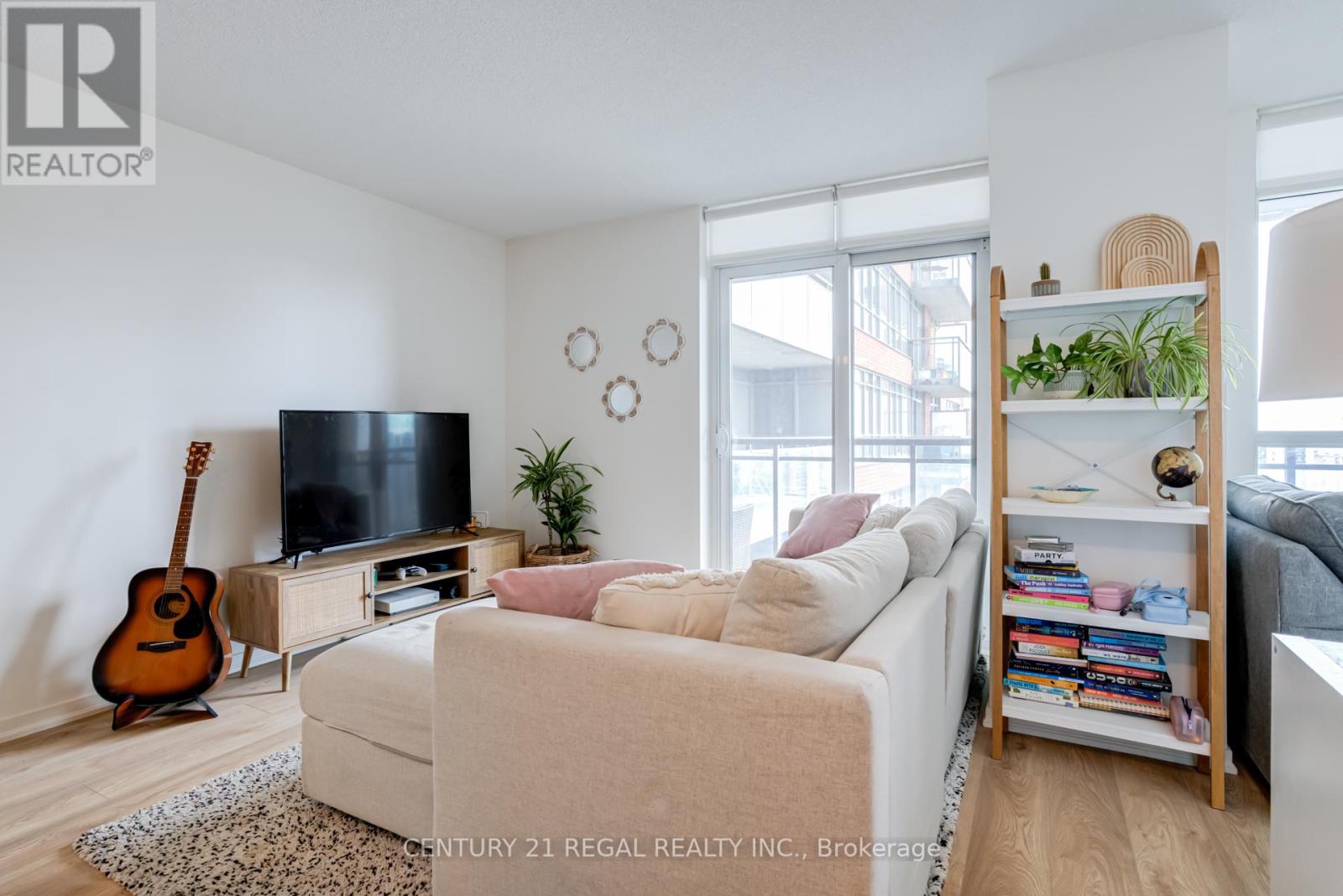 1411 - 38 Joe Shuster Way, Toronto, Ontario  M6K 0A5 - Photo 8 - C12365702