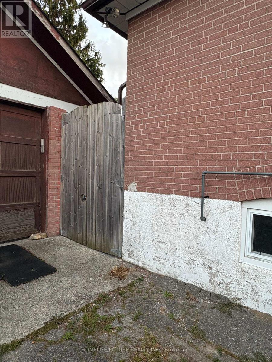 Bsmt - 541 Monteith Avenue, Oshawa, Ontario  L1J 1E2 - Photo 3 - E12365700