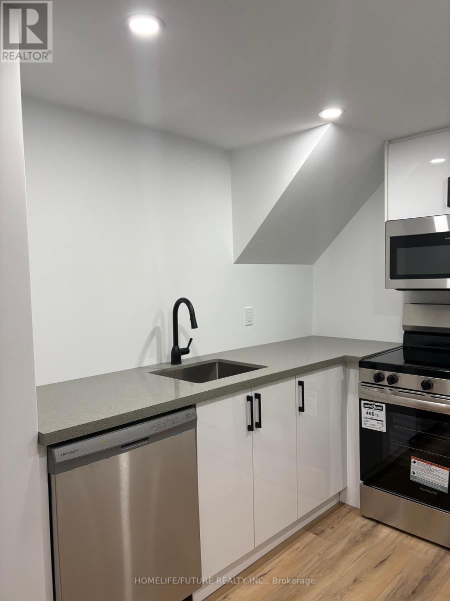 Bsmt - 541 Monteith Avenue, Oshawa, Ontario  L1J 1E2 - Photo 7 - E12365700