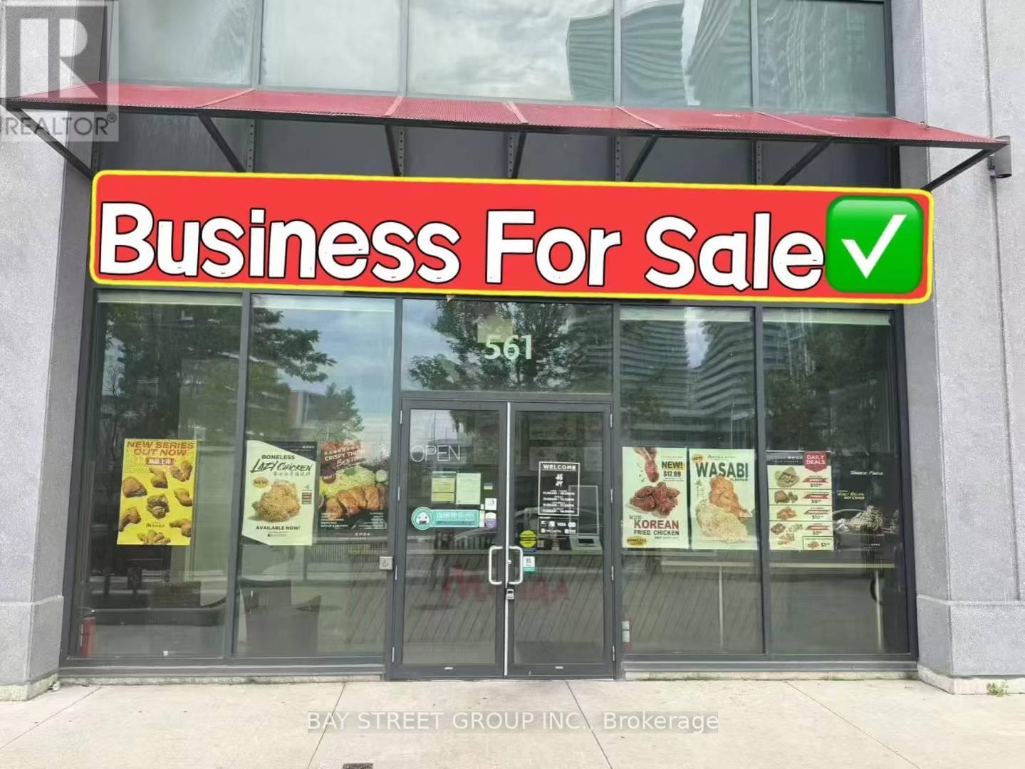 561 CURRAN PLACE, Mississauga, Ontario