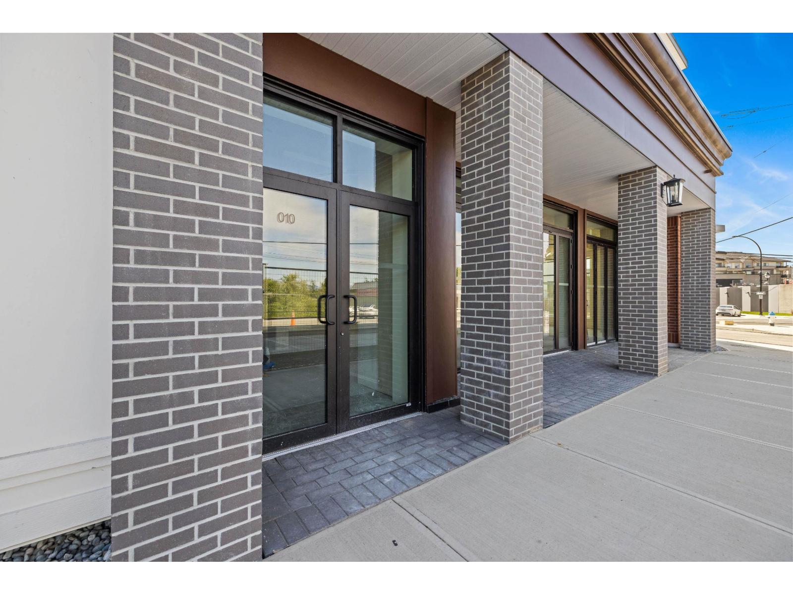 005 33816 South Fraser Way, Abbotsford, British Columbia  V2S 0P2 - Photo 15 - C8070175