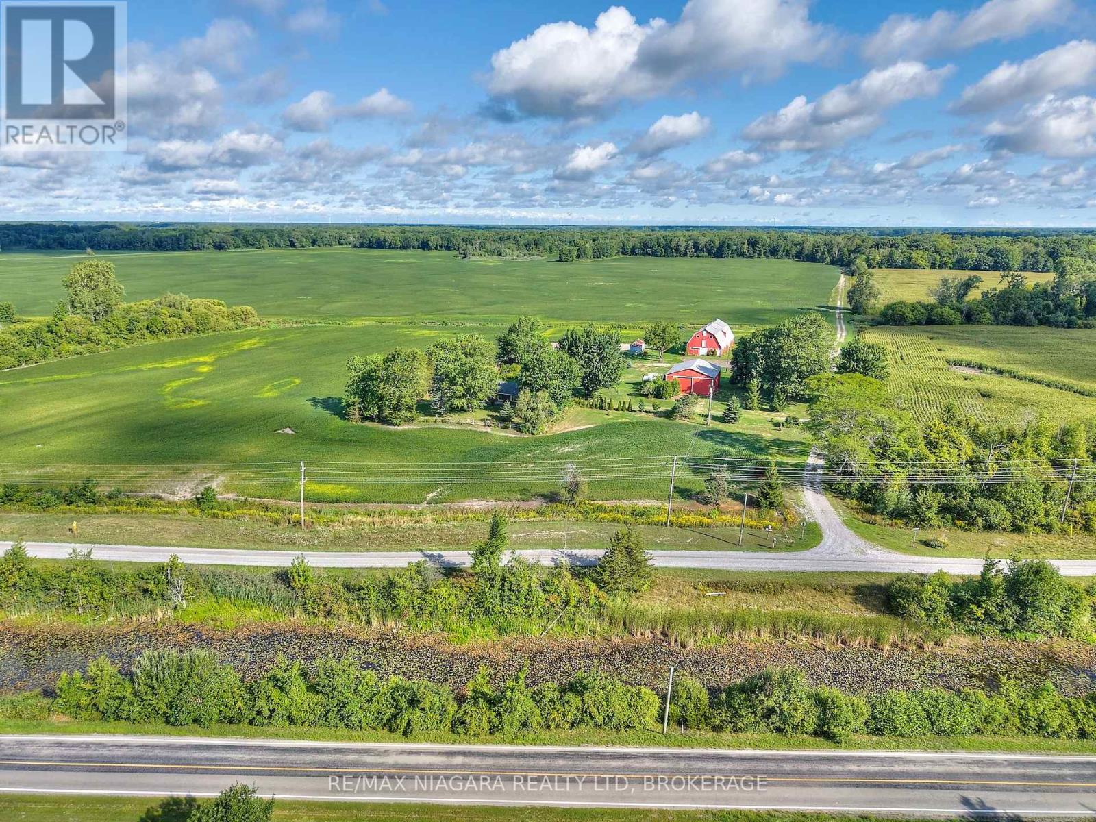 32626 Clarendon Street W, Wainfleet (Marshville/winger), Ontario  L0S 1V0 - Photo 38 - X12365740