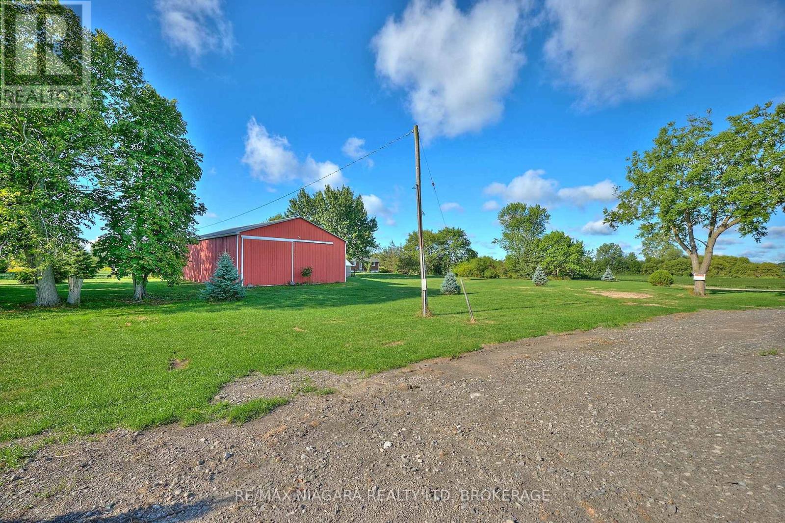 Property at 32626 CLARENDON STREET W image 4
