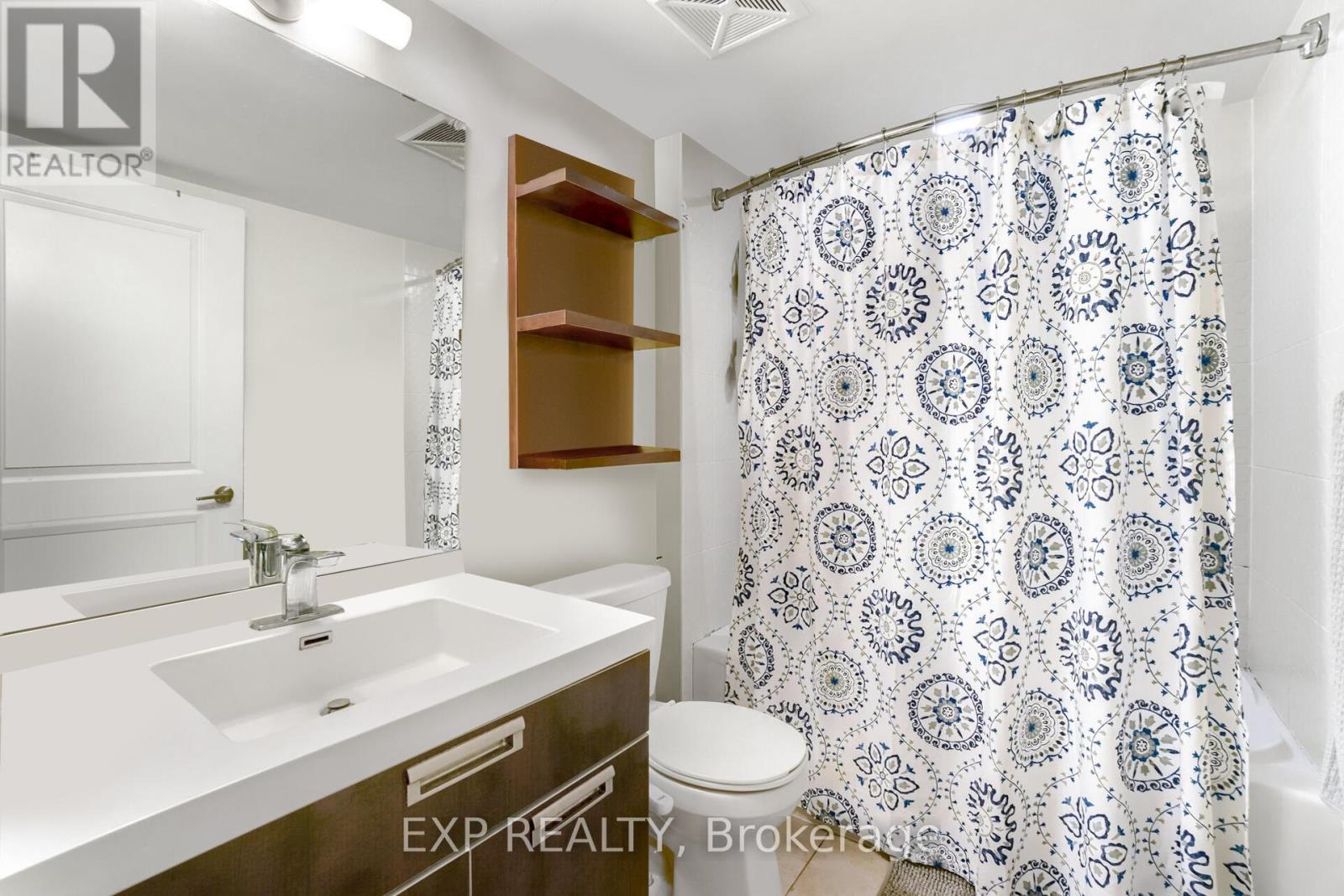 308 - 28 Ted Rogers Way, Toronto, Ontario  M4Y 2W7 - Photo 23 - C12365734