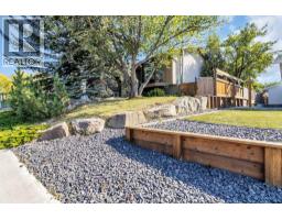 16 Rundleson Way Ne Rundle, Calgary, Ca