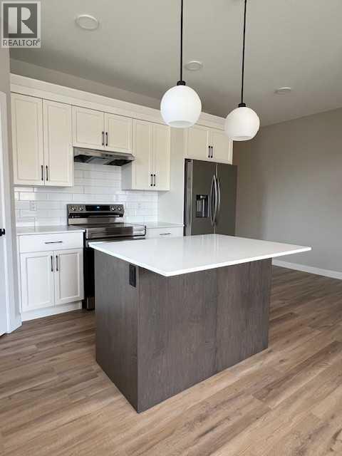 Property at 137 Gray Close image 4