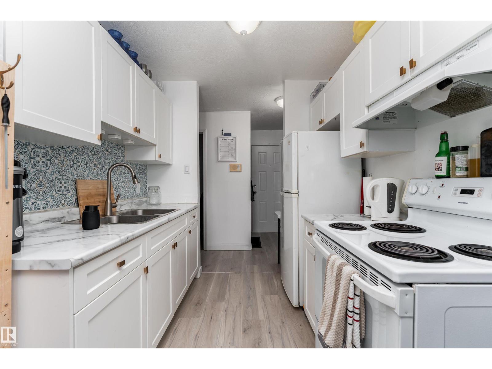 Property at #203 8930 149 ST NW image 3