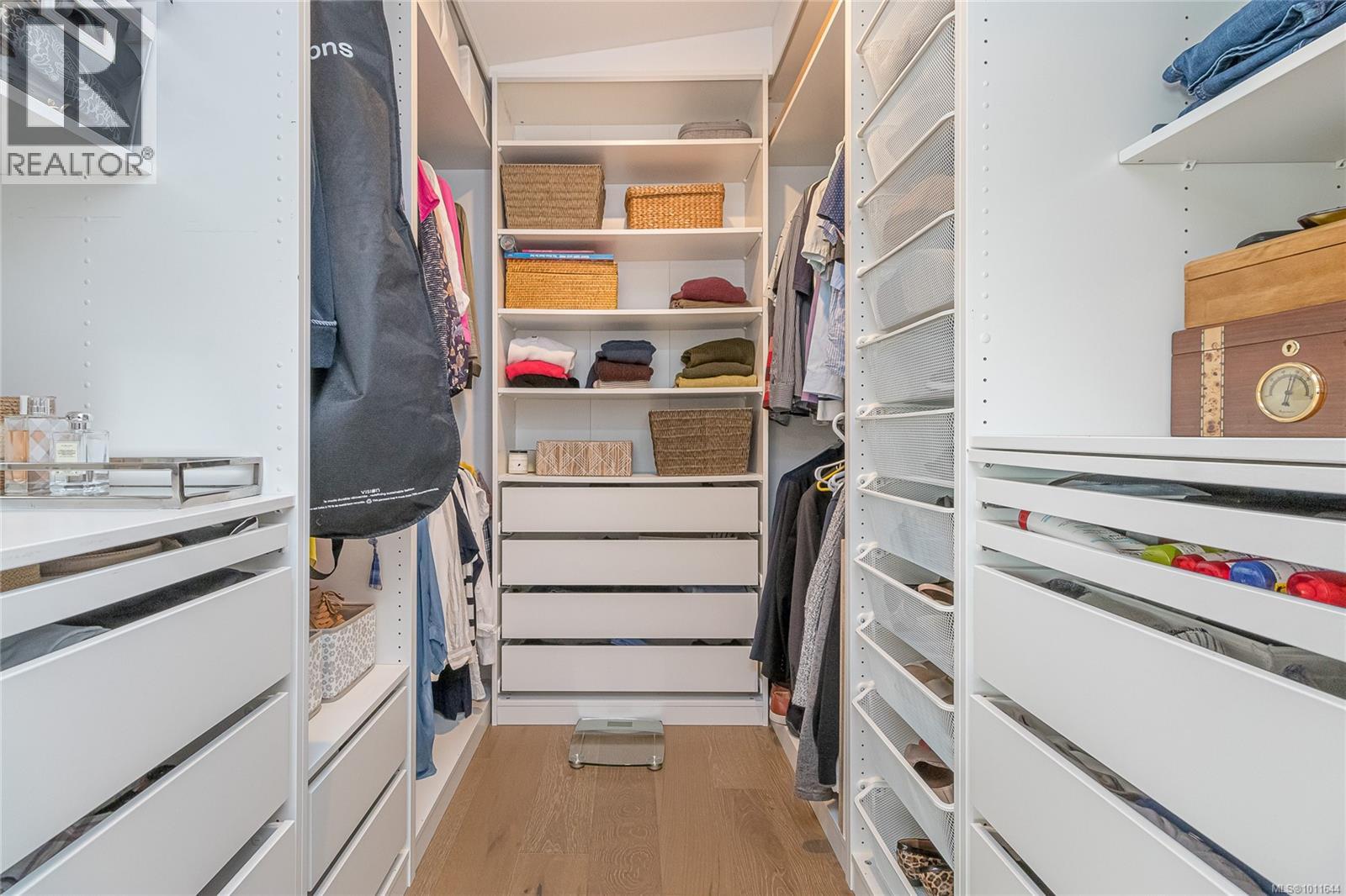 4516 Duart Rd, Saanich, British Columbia  V8N 3K2 - Photo 38 - 1011644