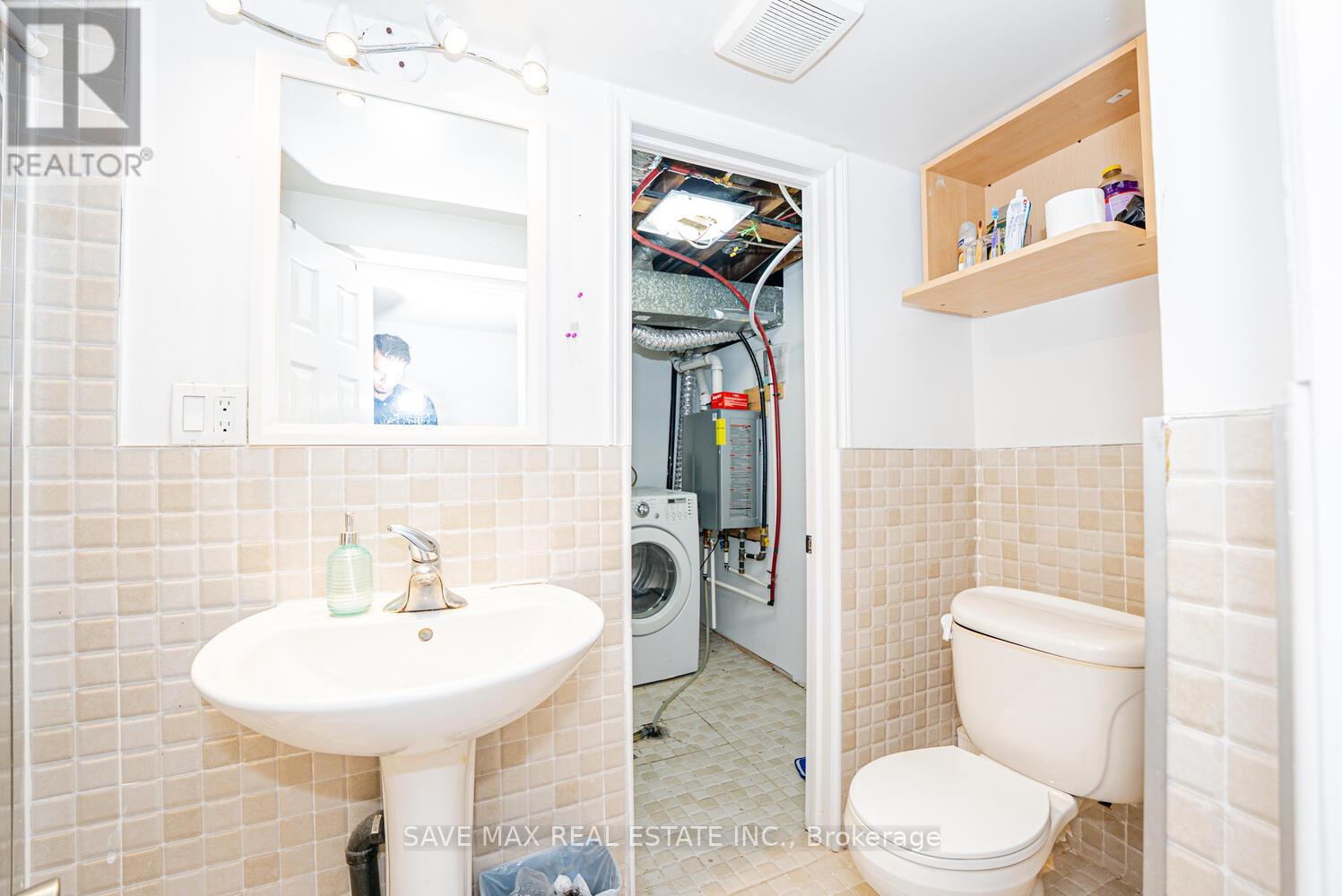 83 Fleetwood Crescent, Brampton, Ontario  L6T 2E5 - Photo 24 - W12365251