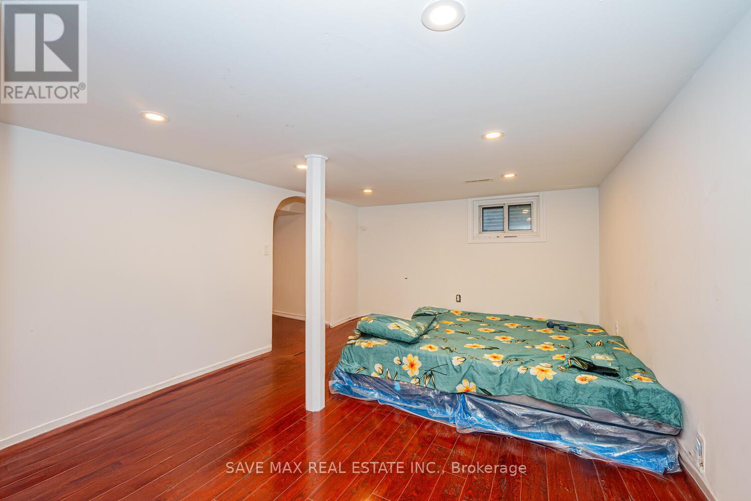 83 Fleetwood Crescent, Brampton, Ontario  L6T 2E5 - Photo 22 - W12365251