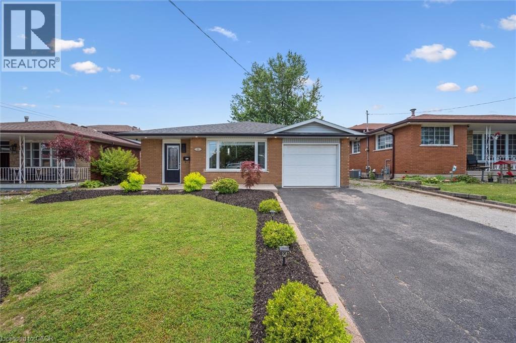 12 Anson Avenue, Hamilton, Ontario  L8T 2X3 - Photo 2 - 40762679