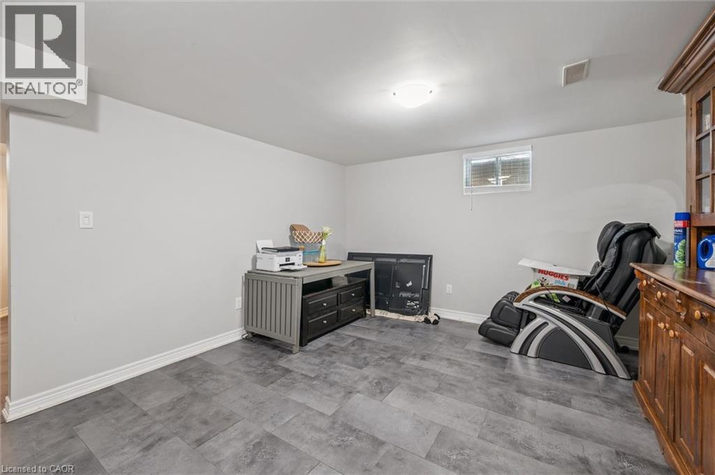 12 Anson Avenue, Hamilton, Ontario  L8T 2X3 - Photo 35 - 40762679