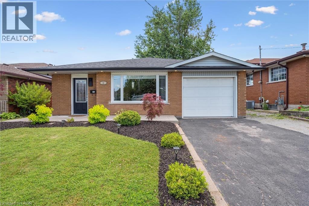 12 Anson Avenue, Hamilton, Ontario  L8T 2X3 - Photo 1 - 40762679