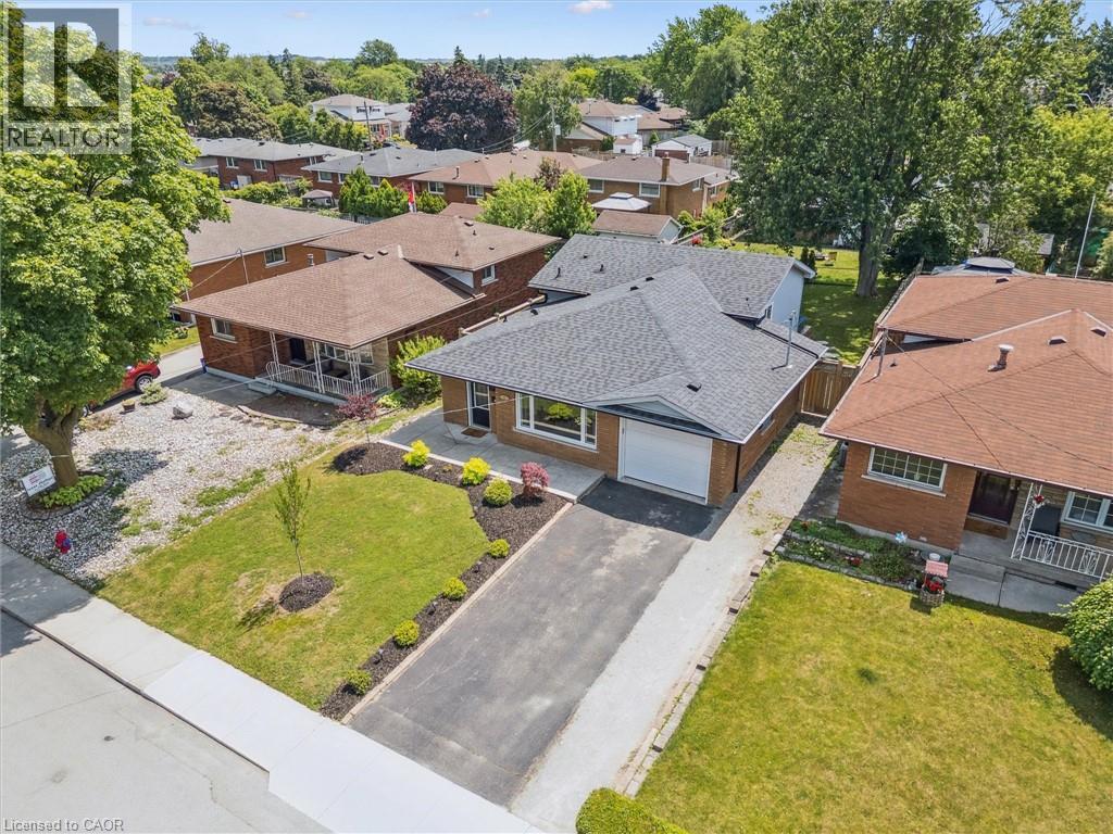 12 Anson Avenue, Hamilton, Ontario  L8T 2X3 - Photo 6 - 40762679