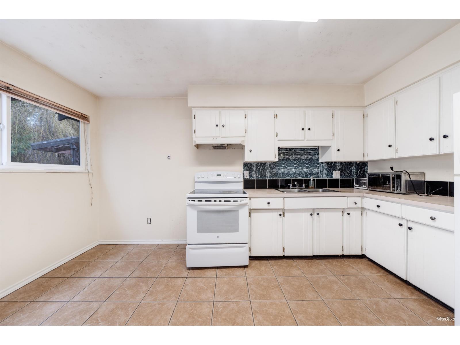 9687 131 Street, Surrey, British Columbia  V3T 3P4 - Photo 9 - R3037718