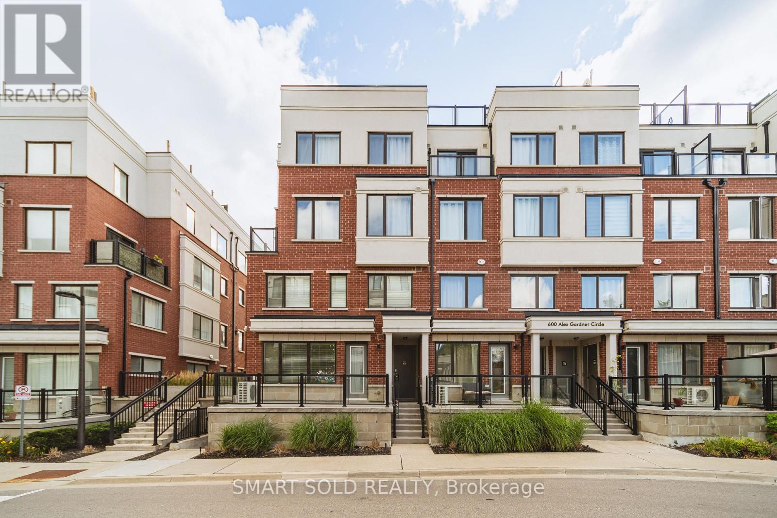 107 - 600 ALEX GARDNER CIRCLE, Aurora, Ontario