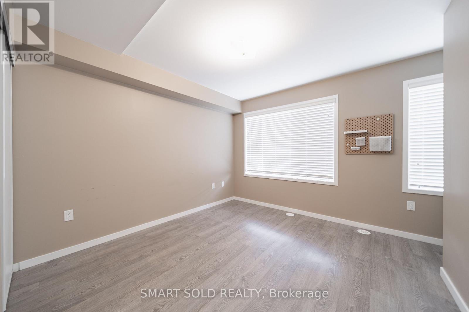 107 - 600 Alex Gardner Circle, Aurora, Ontario  L4G 3G5 - Photo 6 - N12365804