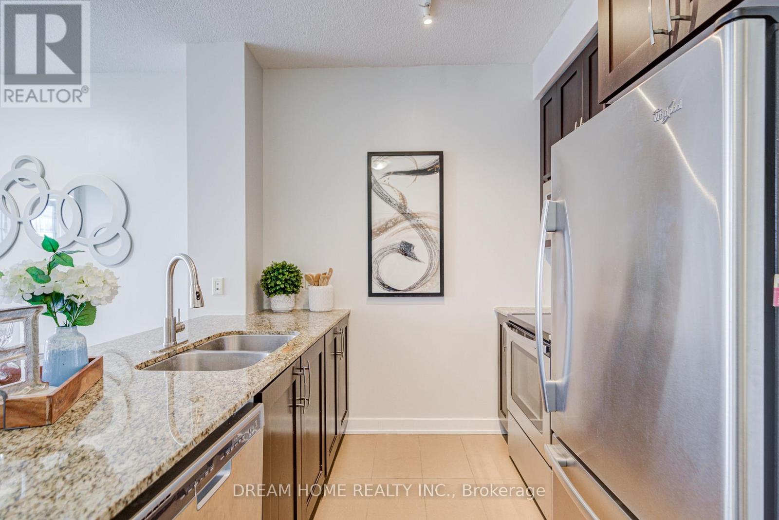 2408 - 4070 Confederation Parkway, Mississauga, Ontario L5B 0E9 - Photo 14 - W12365814