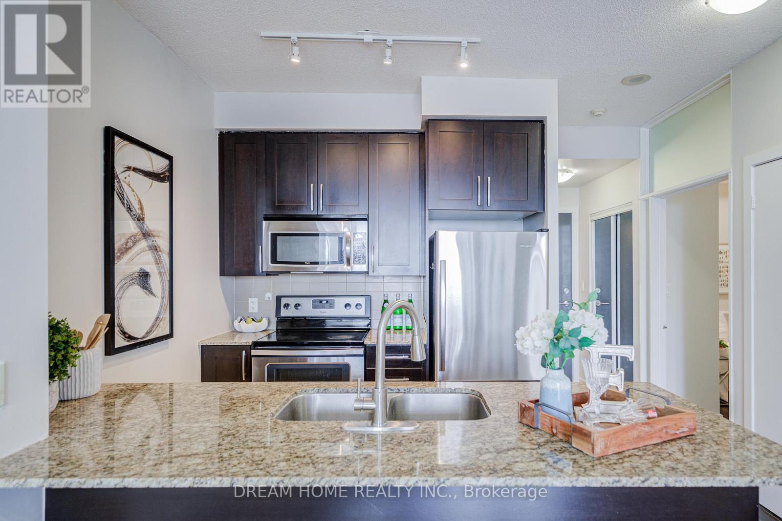 2408 - 4070 Confederation Parkway, Mississauga, Ontario L5B 0E9 - Photo 15 - W12365814