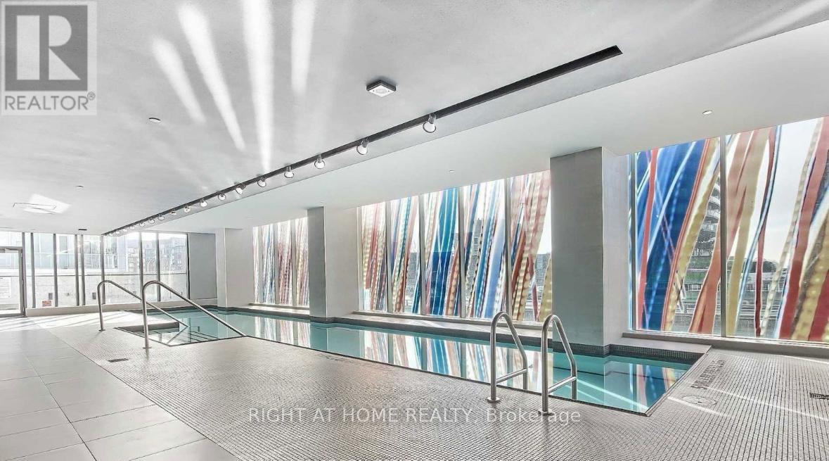 1506 - 85 Queens Wharf Road, Toronto, Ontario  M5V 0J9 - Photo 2 - C12365834