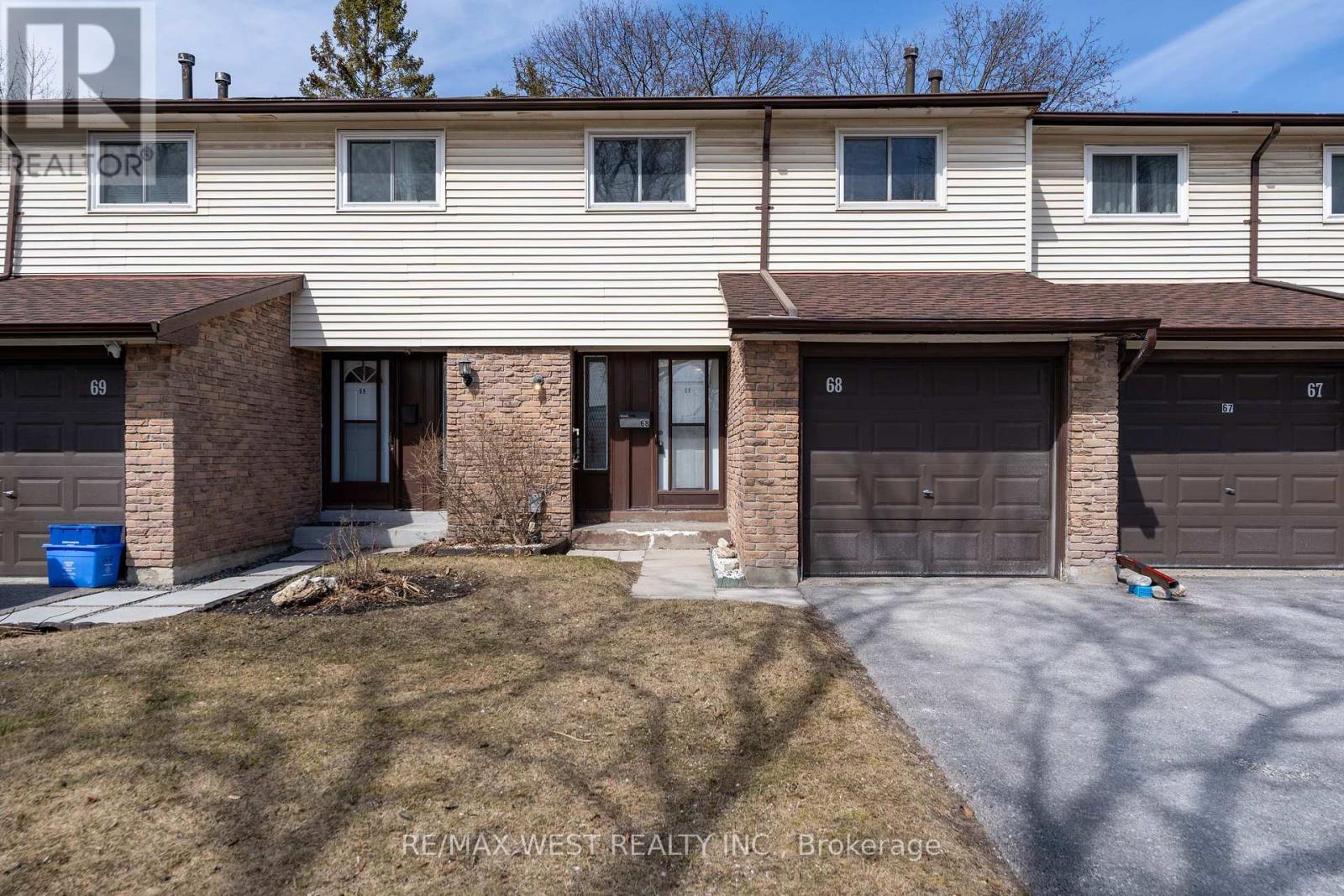 Property at 68 - 222 PEARSON STREET image 2