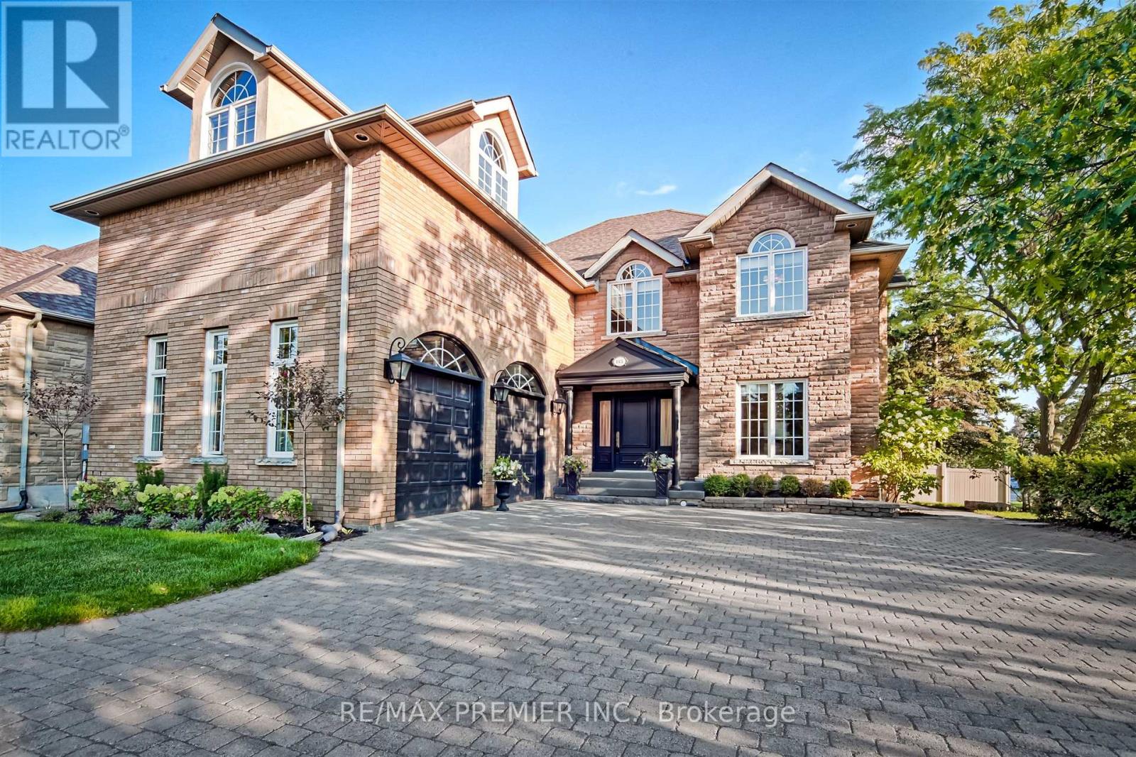 Property at 115 SOUTHLAWN DRIVE image 2