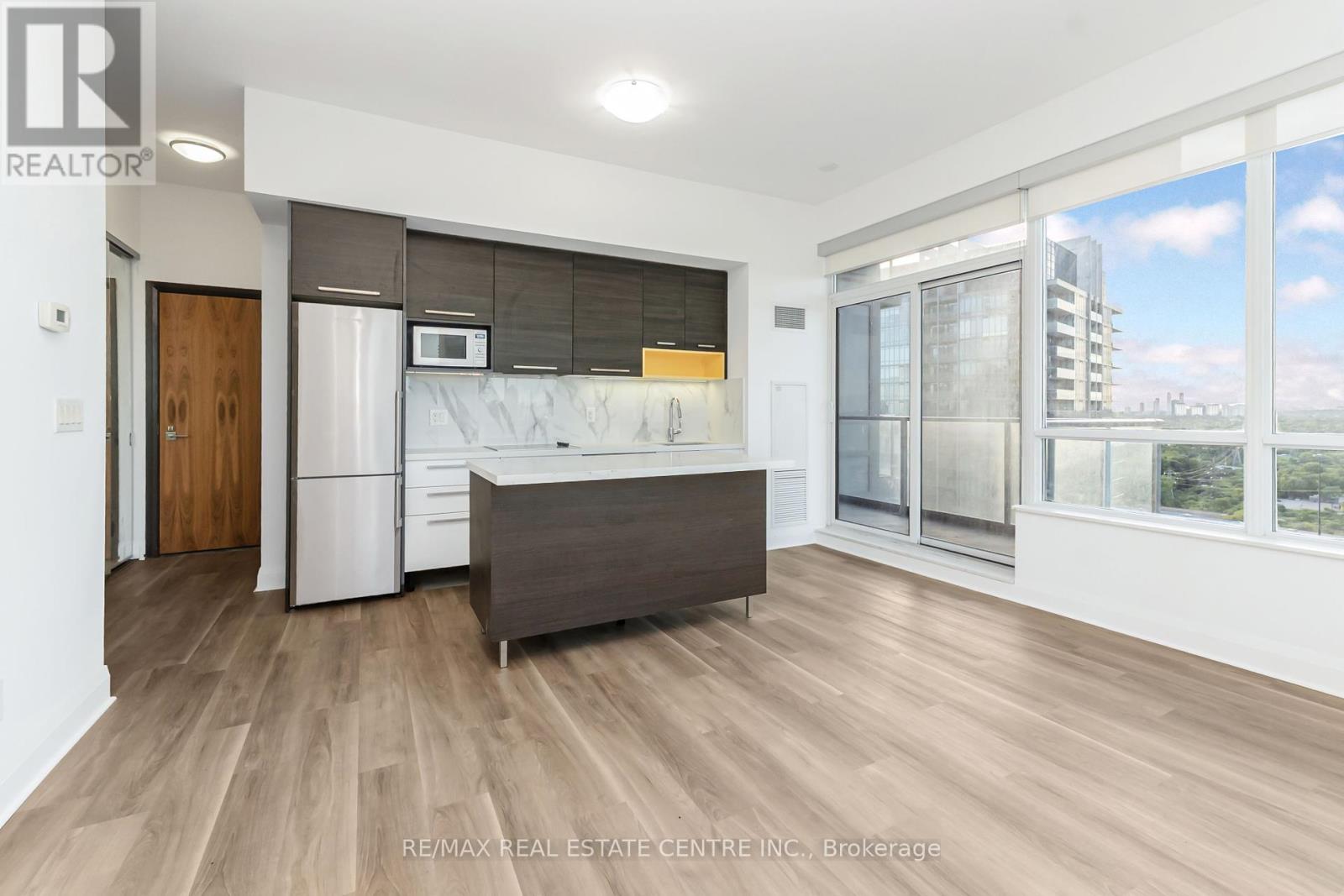 2209 - 36 Park Lawn Road, Toronto (Mimico), Ontario  M8V 0E5 - Photo 15 - W12365822