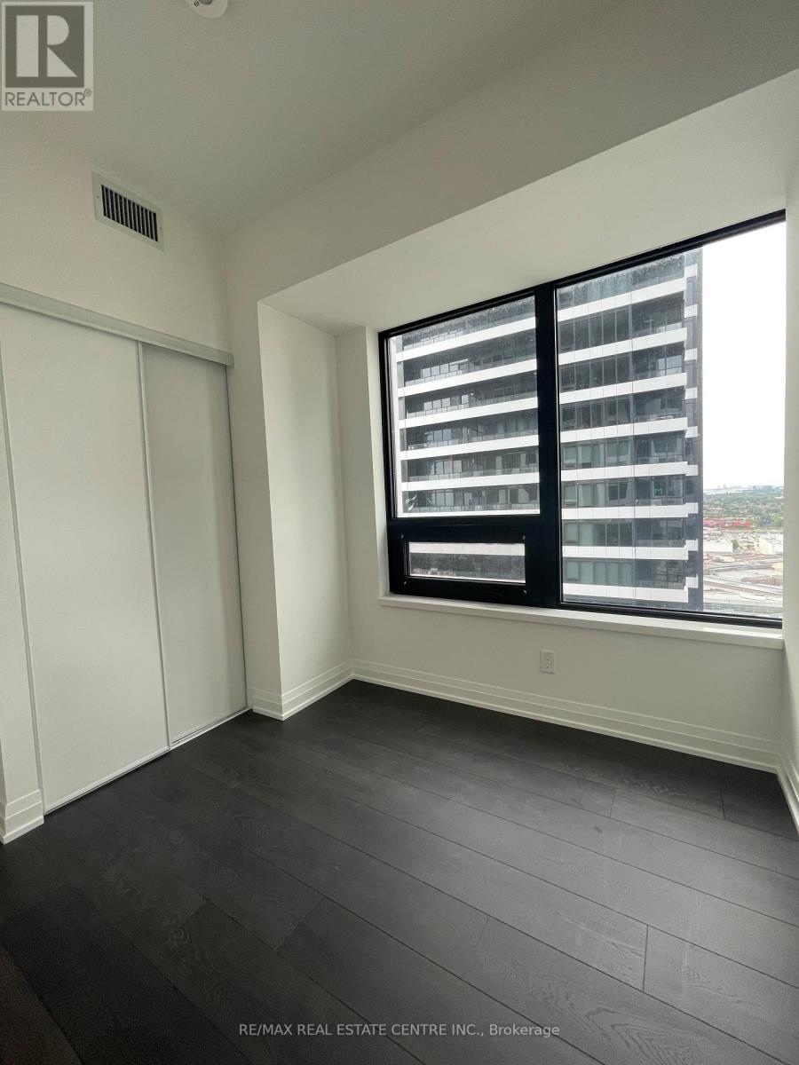 2010 - 4015 The Exchange, Mississauga, Ontario  L5B 1M7 - Photo 18 - W12365440