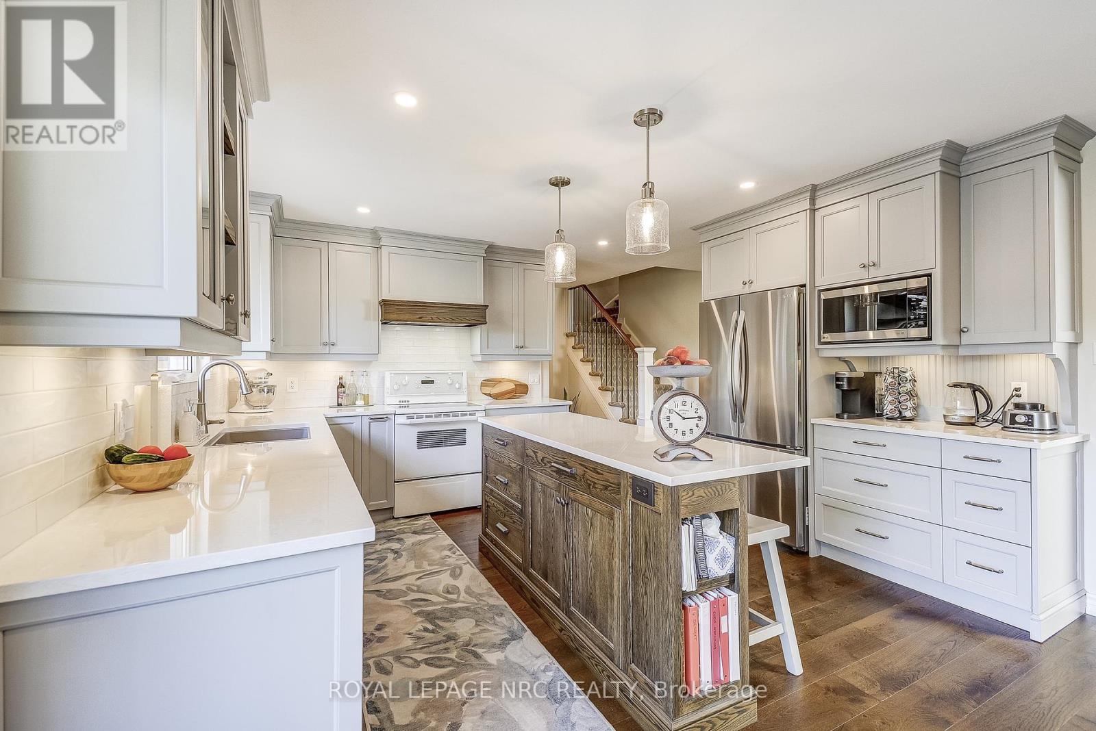 630 Penner Road, Niagara-On-The-Lake, Ontario  L0S 1T0 - Photo 12 - X12354963