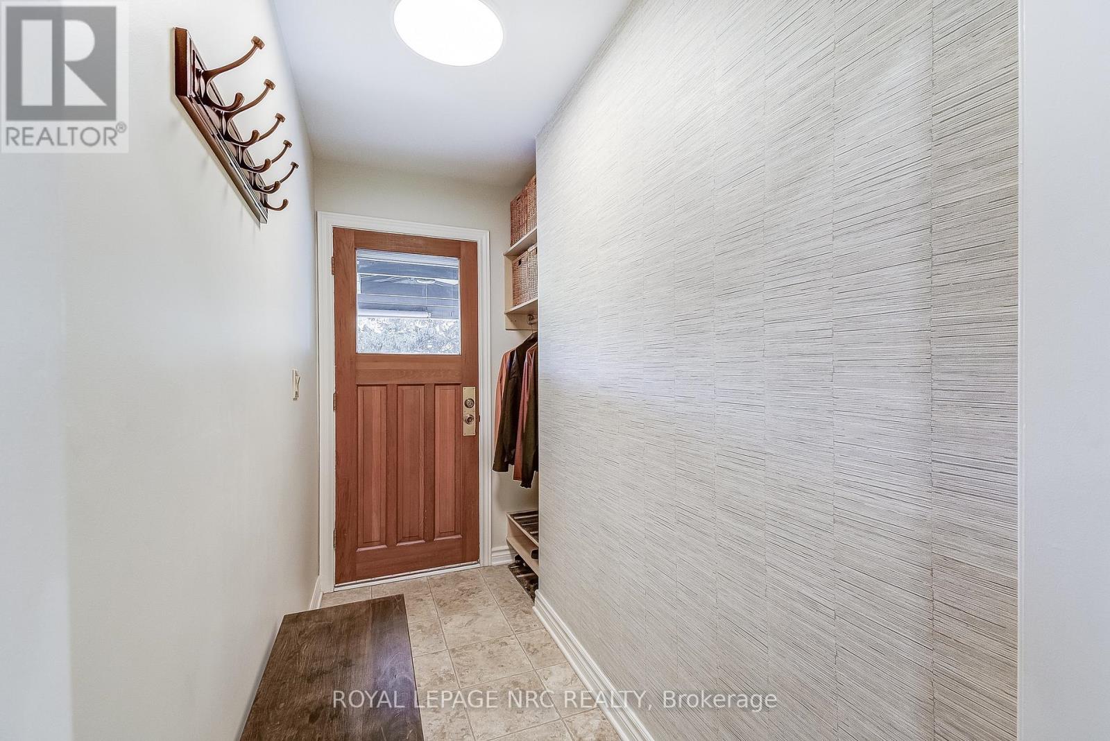 630 Penner Road, Niagara-On-The-Lake, Ontario  L0S 1T0 - Photo 14 - X12354963