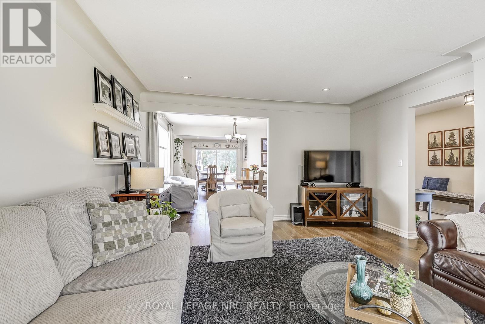630 Penner Road, Niagara-On-The-Lake, Ontario  L0S 1T0 - Photo 5 - X12354963