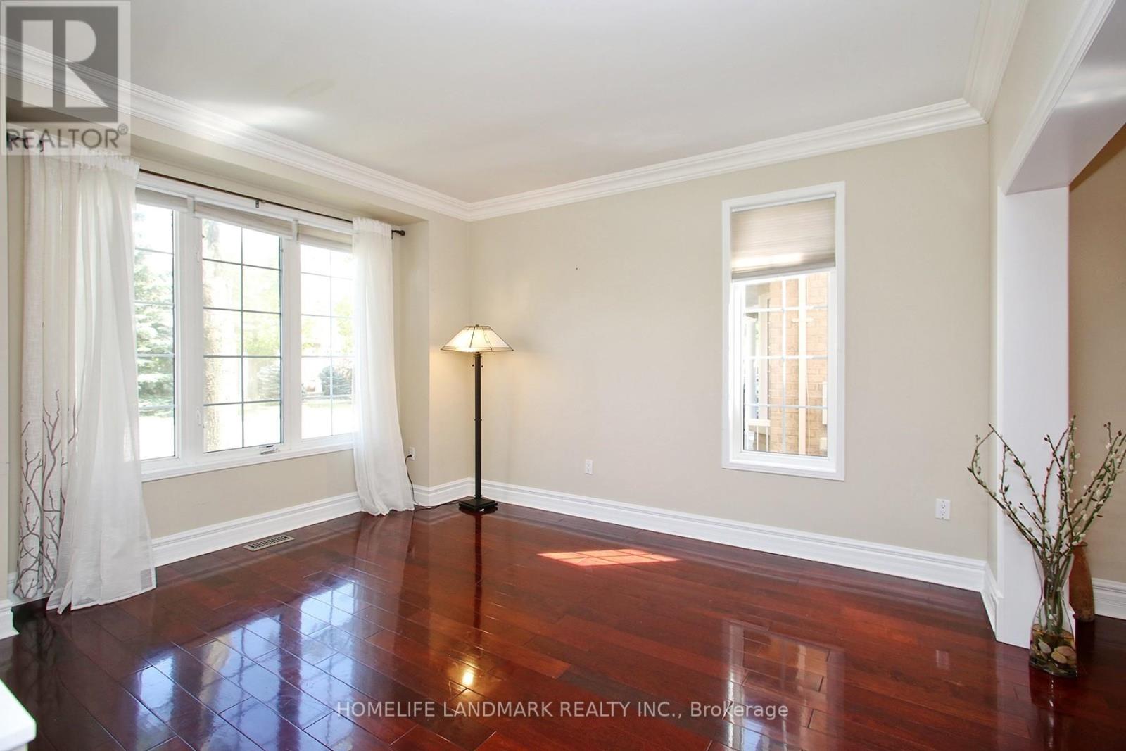 44 Skywood Drive, Richmond Hill, Ontario  L4E 4L2 - Photo 8 - N12365848