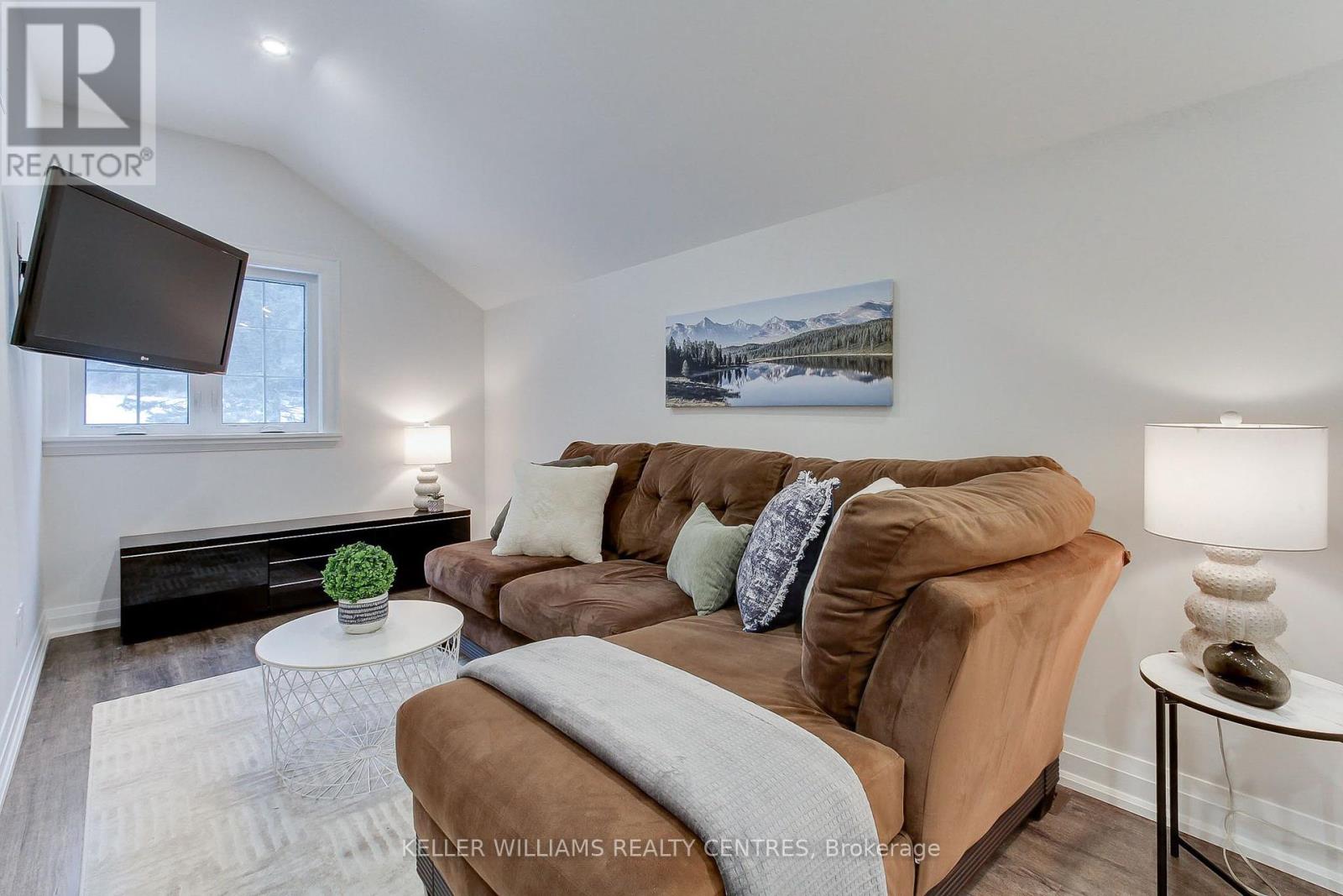17781 Mccowan Road, East Gwillimbury, Ontario  L0G 1E0 - Photo 32 - N12365879