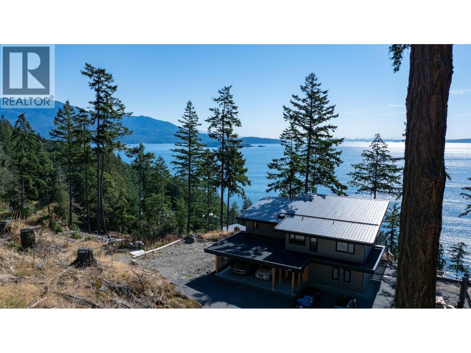 747 SEYMOUR BAY, Bowen Island, British Columbia