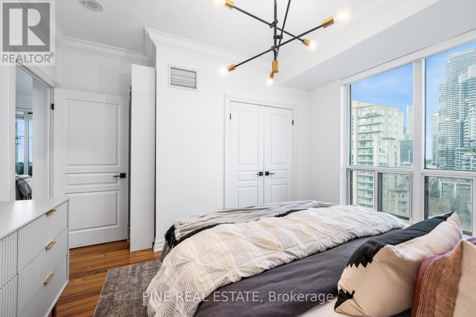 1112 - 2083 Lake Shore Boulevard W, Toronto, Ontario  M8V 4G2 - Photo 26 - W12365860