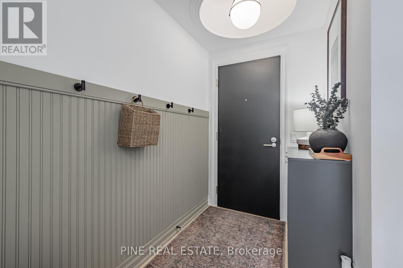 1112 - 2083 Lake Shore Boulevard W, Toronto, Ontario  M8V 4G2 - Photo 4 - W12365860