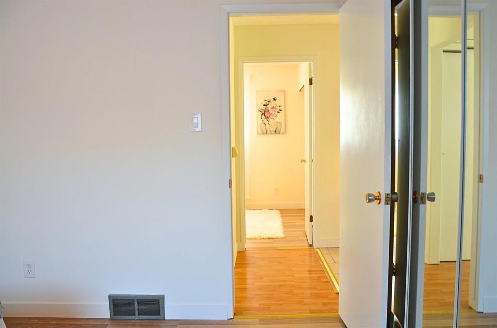 27 Delorme Bay, Winnipeg, Manitoba  R3V 1R3 - Photo 2 - 202521540