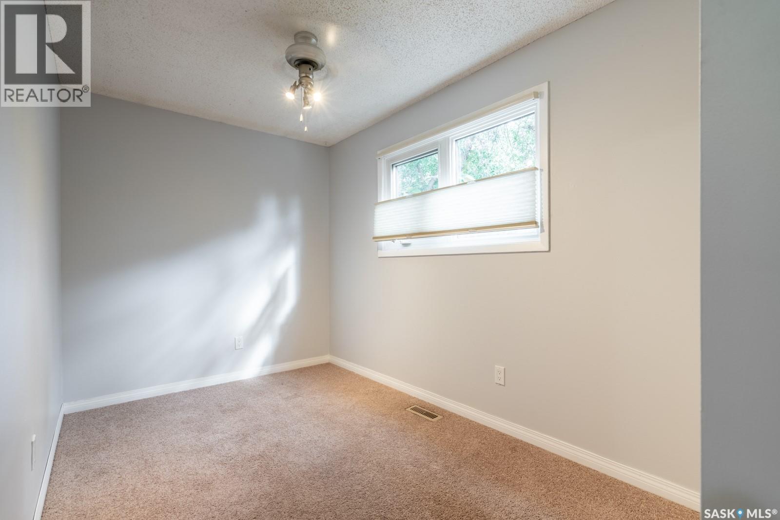 6711 Collins Bay, Regina, Saskatchewan  S4X 1T1 - Photo 14 - SK016724
