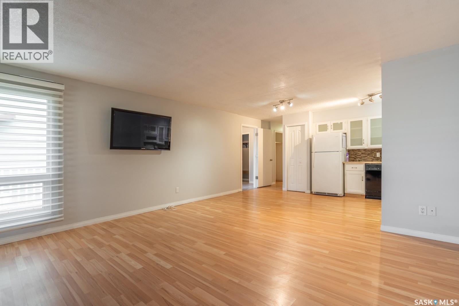 6711 Collins Bay, Regina, Saskatchewan  S4X 1T1 - Photo 6 - SK016724