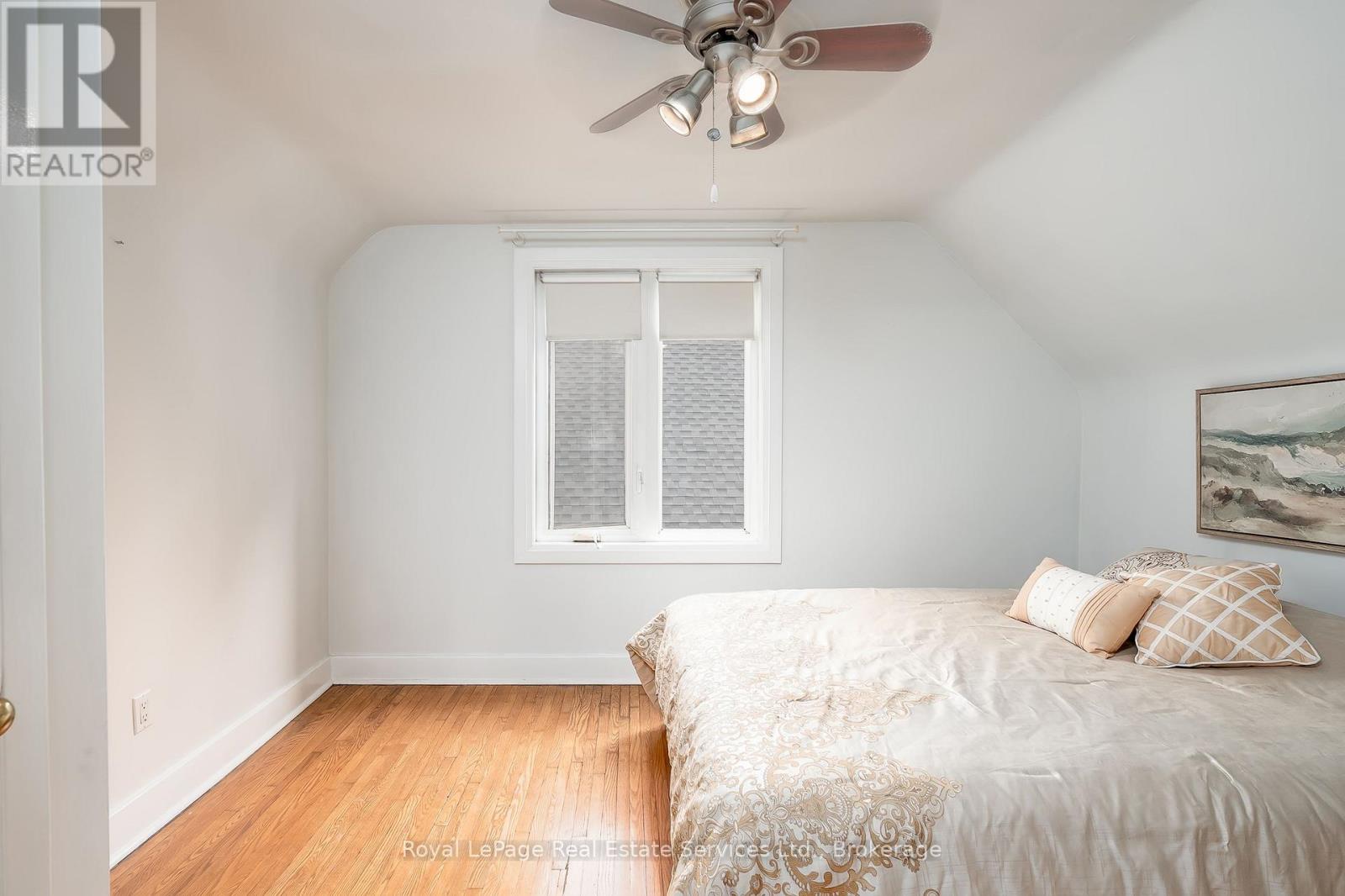 2260 New Street, Burlington, Ontario  L7R 1J3 - Photo 18 - W12365900
