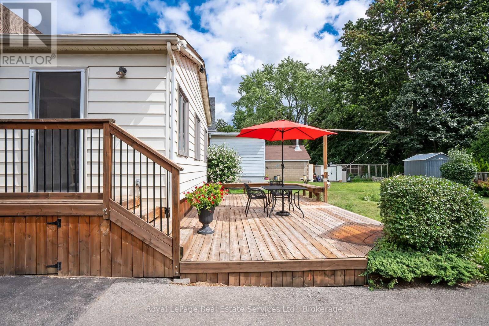 2260 New Street, Burlington, Ontario  L7R 1J3 - Photo 23 - W12365900