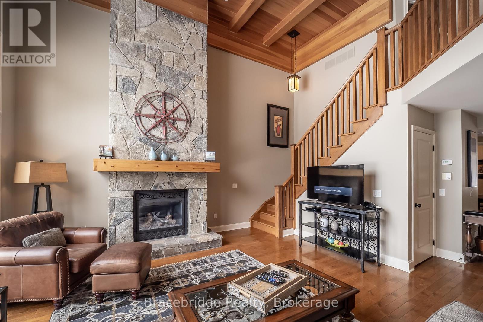 Carling 10 W3 - 3876 Muskoka Road 118 Highway W, Muskoka Lakes, Ontario  P0B 1J0 - Photo 4 - X12365895