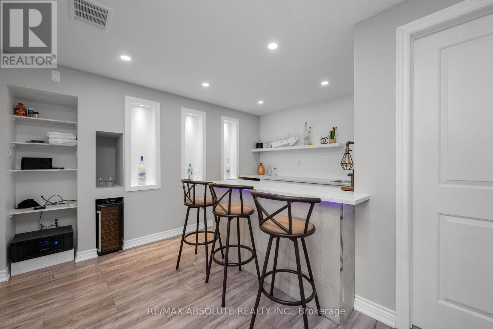 208 Rover Street, Ottawa, Ontario  K2S 1S3 - Photo 45 - X12365890
