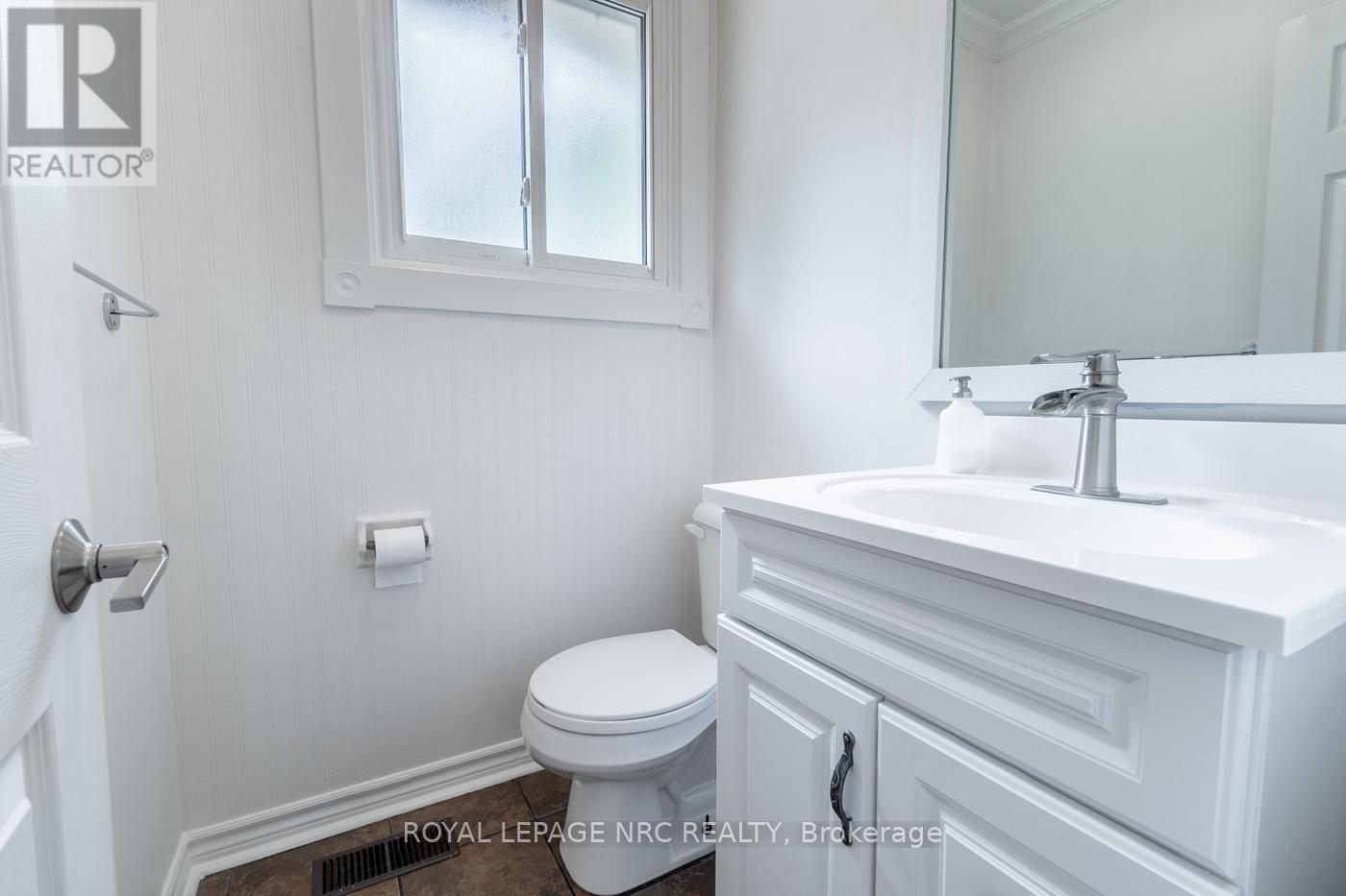 115 Edgar Street, Welland, Ontario  L3C 1S9 - Photo 19 - X12365901