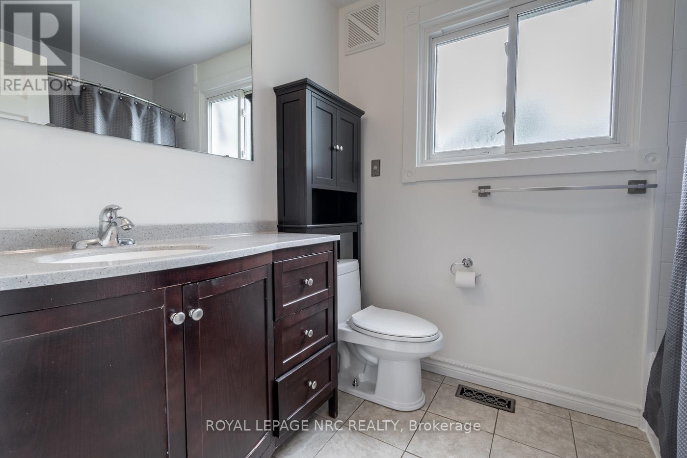 115 Edgar Street, Welland, Ontario  L3C 1S9 - Photo 30 - X12365901