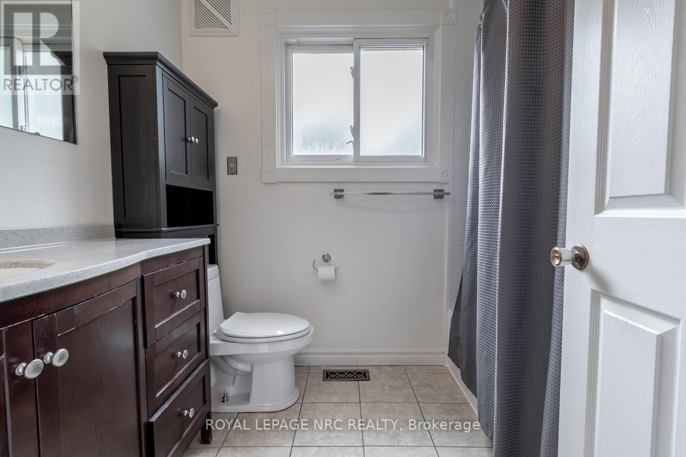 115 Edgar Street, Welland, Ontario  L3C 1S9 - Photo 31 - X12365901