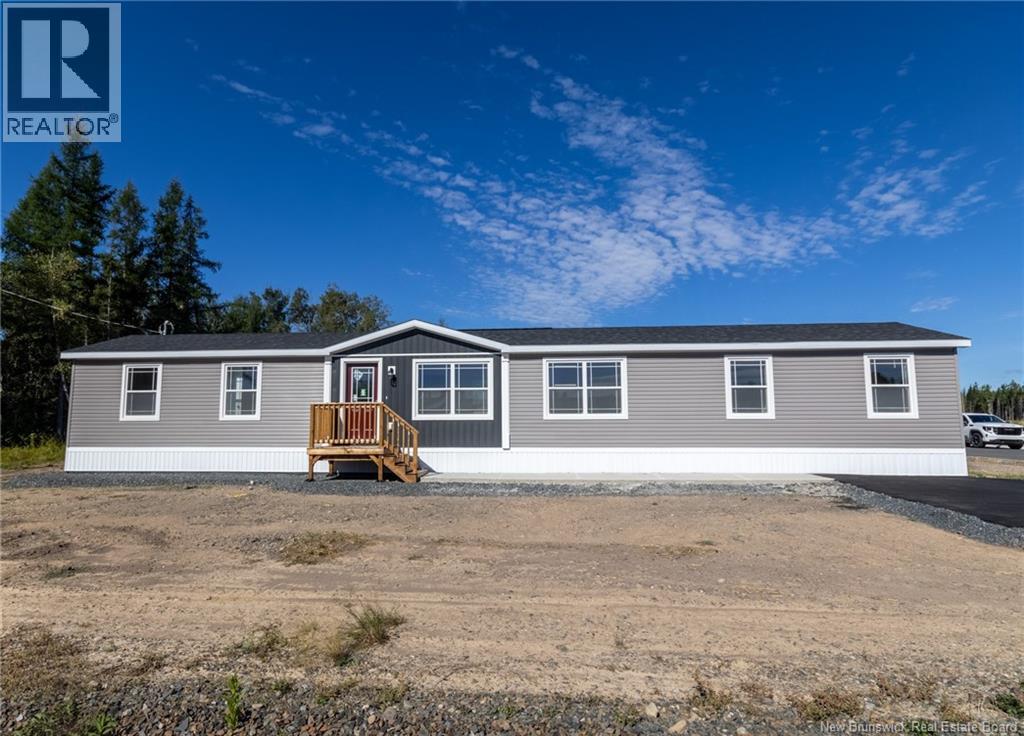 29 Luanne Drive, Waasis, New Brunswick  E3B 9E5 - Photo 2 - NB125363