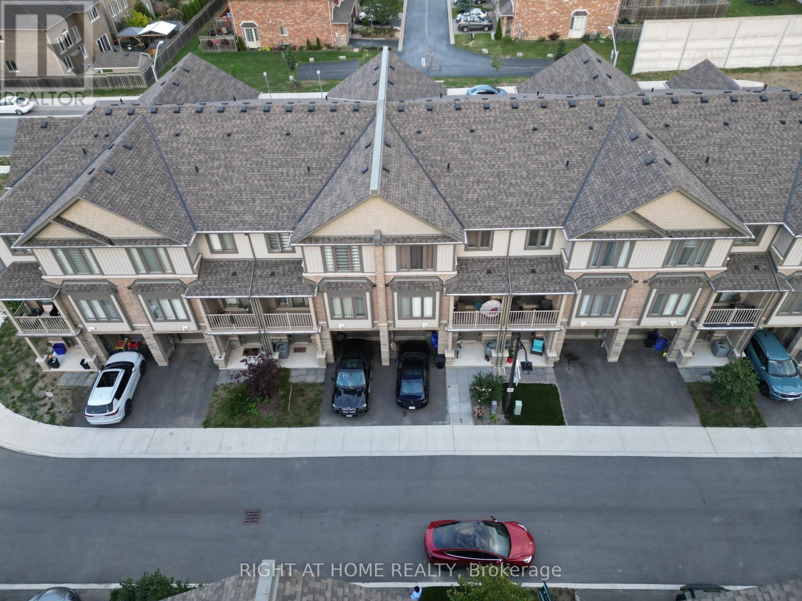 43 - 27 Rachel Drive, Hamilton, Ontario  L8E 0K6 - Photo 17 - X12361353
