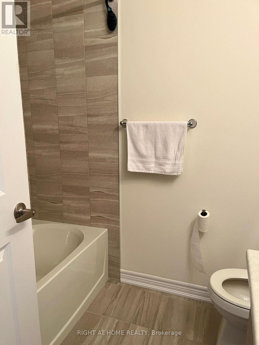 43 - 27 Rachel Drive, Hamilton, Ontario  L8E 0K6 - Photo 13 - X12361353