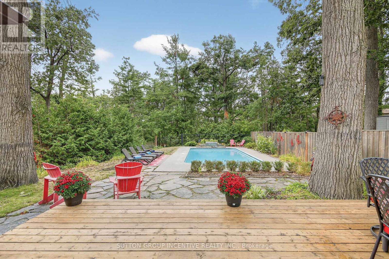 32 Valley Drive, Barrie, Ontario  L4N 4R9 - Photo 38 - S12365897